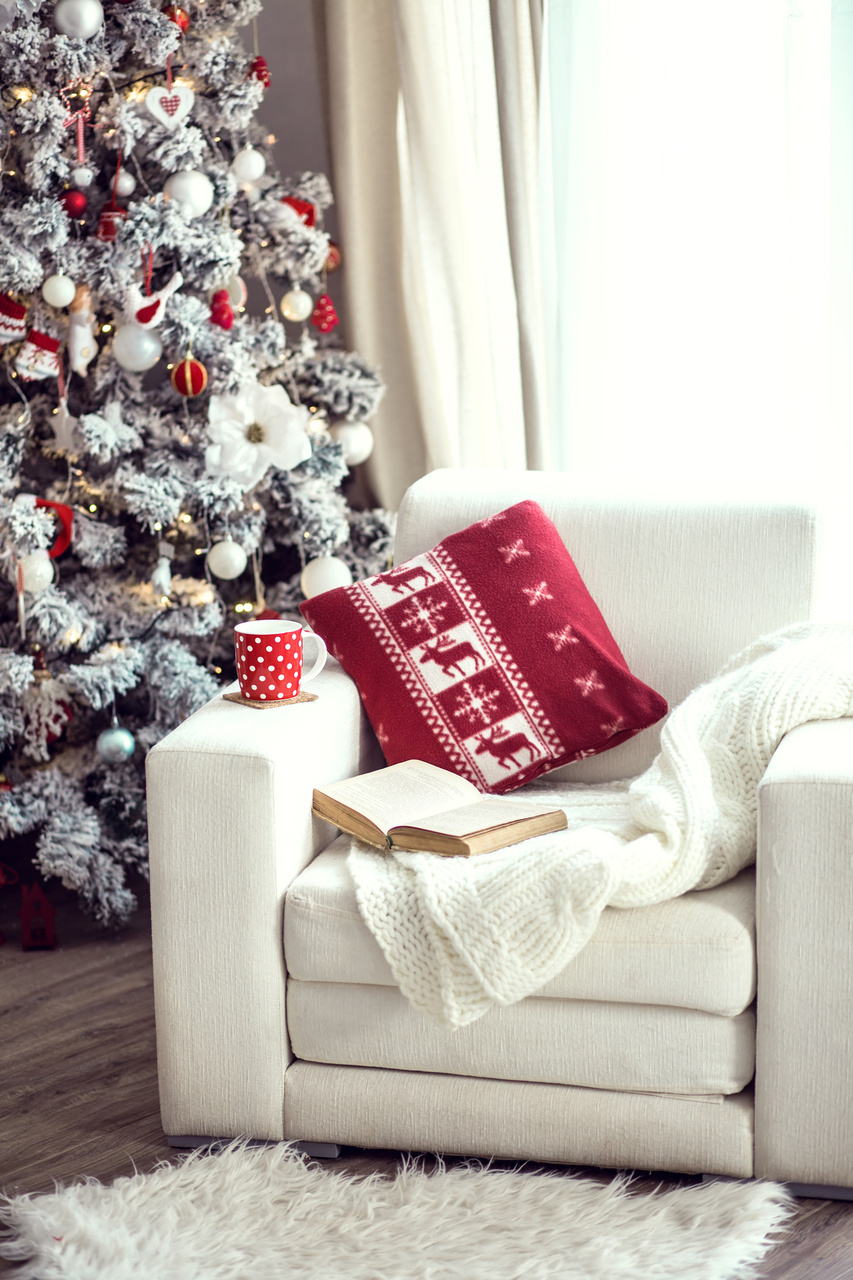 White Christmas Decorating