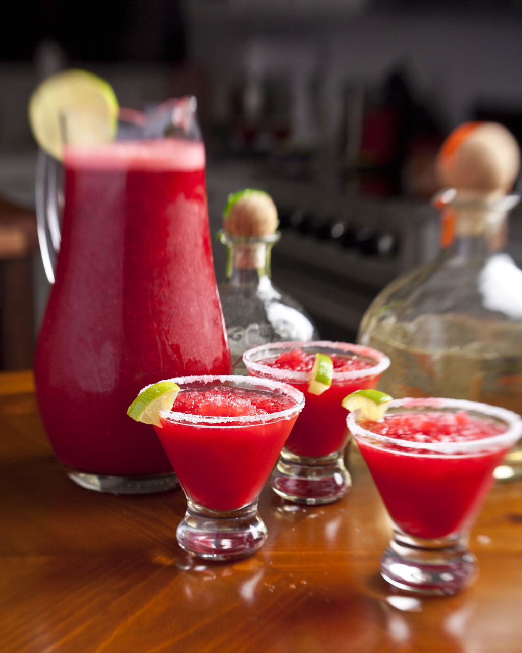 5 Tips for Hosting a Summer Cocktail Soiree